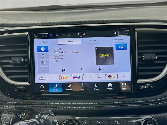 2027 Chrysler Pacifica Select
