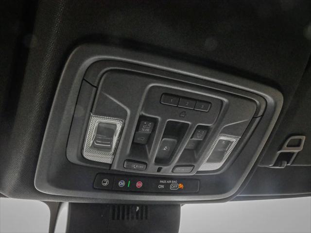 2025 GMC Sierra 1500 Crew Cab, Short Bed, AT4, 4WD