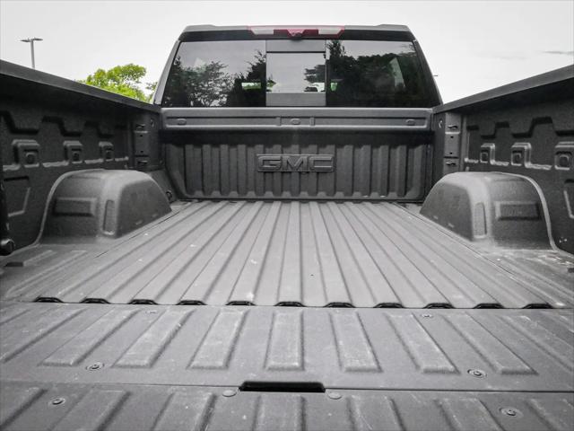2025 GMC Sierra 1500 Crew Cab, Short Bed, AT4, 4WD