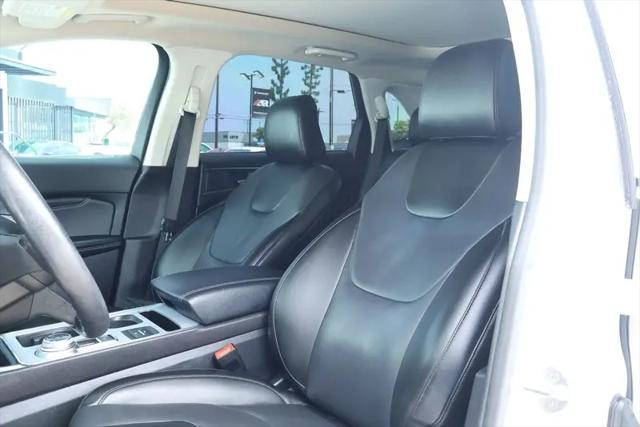 2021 Ford Edge Titanium