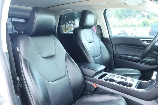 2021 Ford Edge Titanium