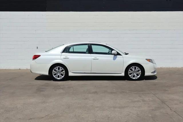2011 Toyota Avalon Base