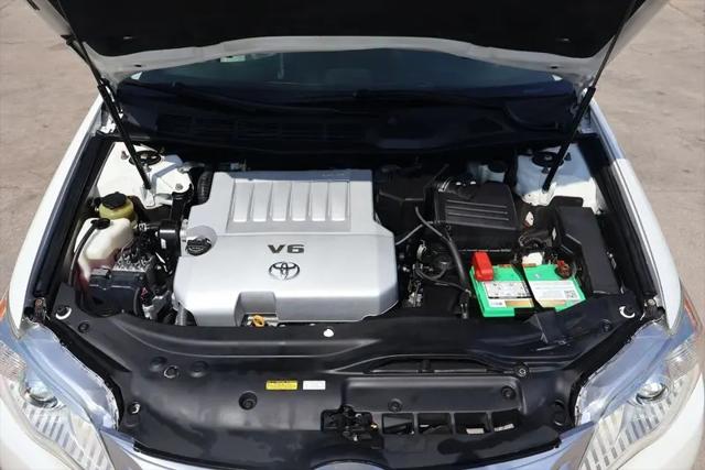 2011 Toyota Avalon Base