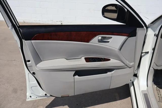 2011 Toyota Avalon Base