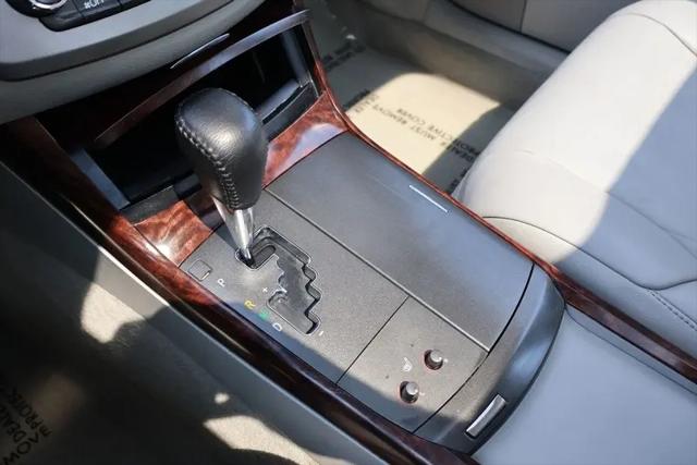 2011 Toyota Avalon Base