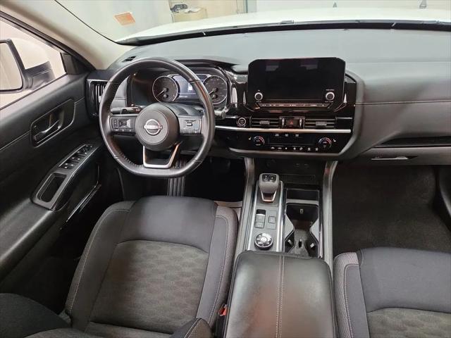 2024 Nissan Pathfinder SV 4WD