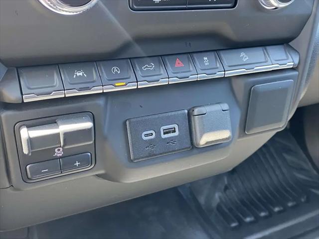 2024 GMC Sierra 1500 4WD Crew Cab Standard Box Pro
