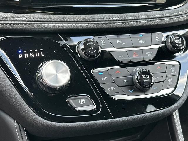 2027 Chrysler Pacifica Limited