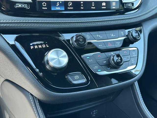 2027 Chrysler Pacifica Limited