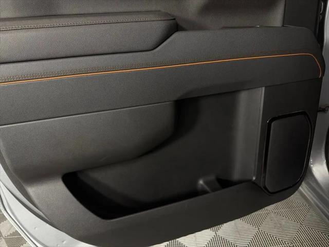 2025 GMC Sierra 2500HD 4WD Crew Cab Standard Bed AT4