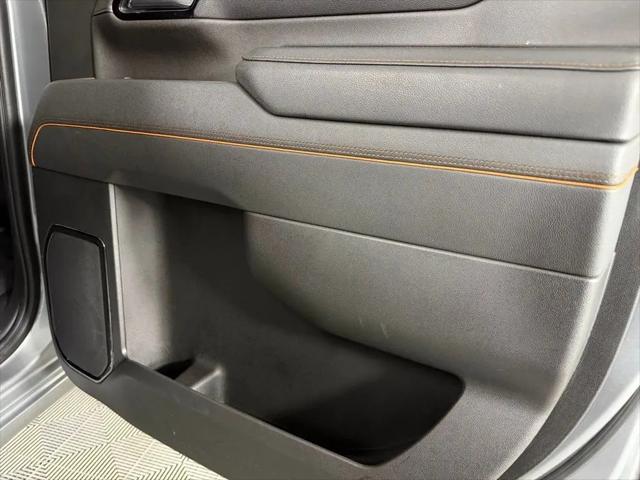 2025 GMC Sierra 2500HD 4WD Crew Cab Standard Bed AT4