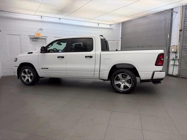 2026 Ram 1500 Express Crew Cab 4x2 57 Box