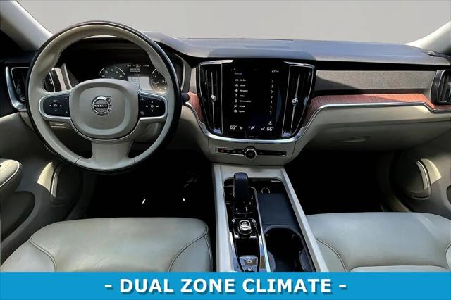 2022 Volvo S60 B5 Momentum