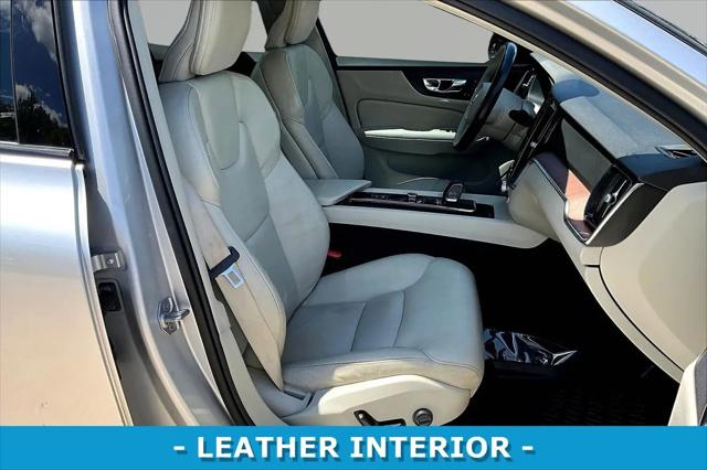 2022 Volvo S60 B5 Momentum