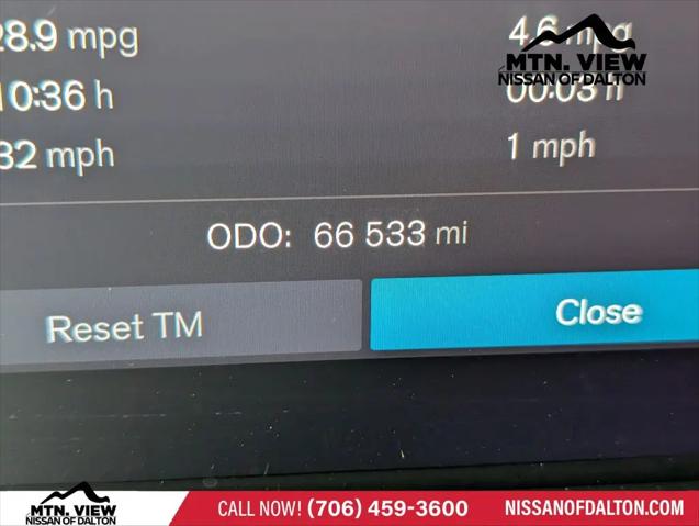 2024 Volvo S60 B5 Core Dark Theme