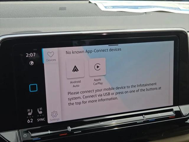 2026 Volkswagen Atlas Cross Sport SE with Technology