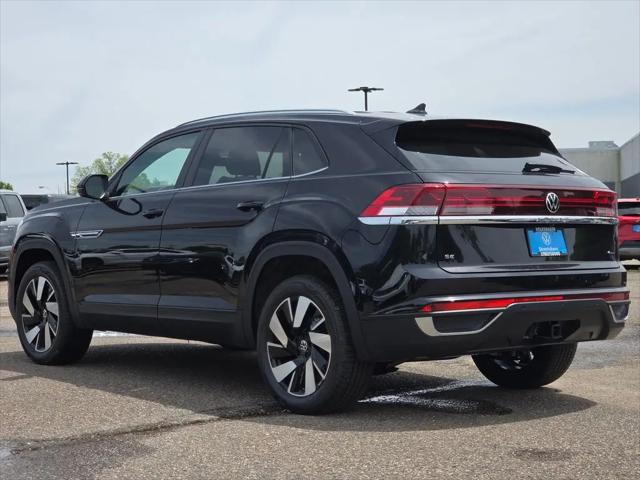 2026 Volkswagen Atlas Cross Sport SE with Technology