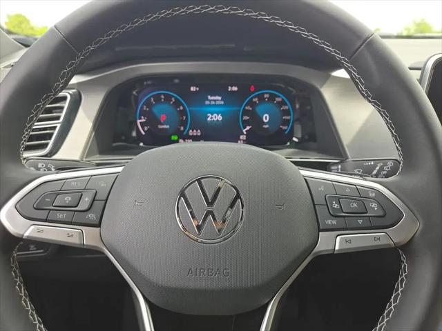 2026 Volkswagen Atlas Cross Sport SE with Technology