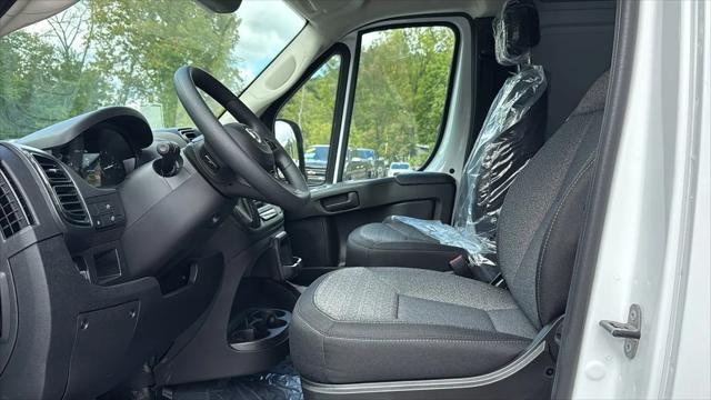 2026 Ram ProMaster Cargo Van Tradesman High Roof 159 WB w/Pass Seat