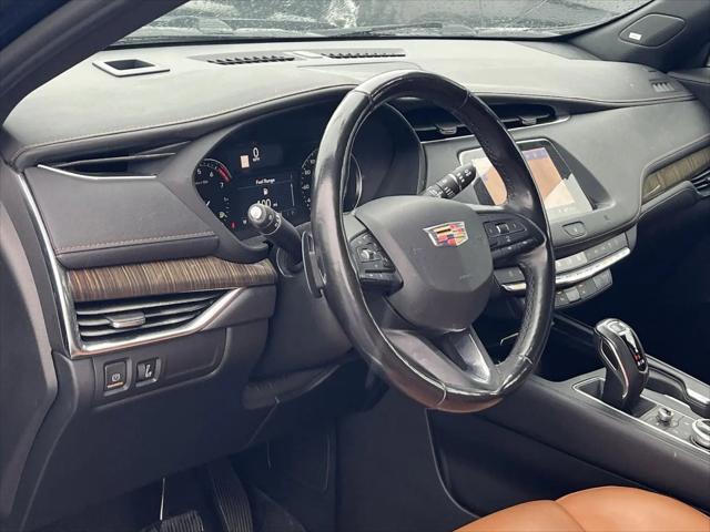 2019 Cadillac XT4 Premium Luxury