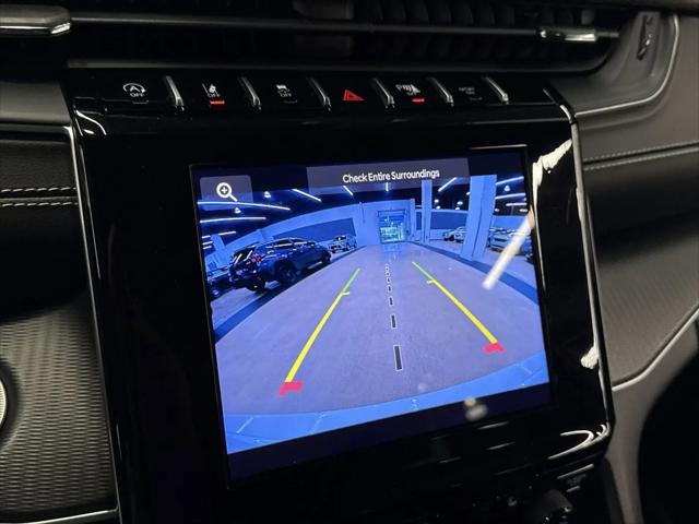 2025 Jeep Grand Cherokee Altitude 4x4