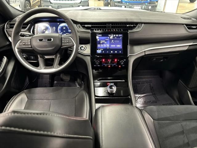 2025 Jeep Grand Cherokee Altitude 4x4