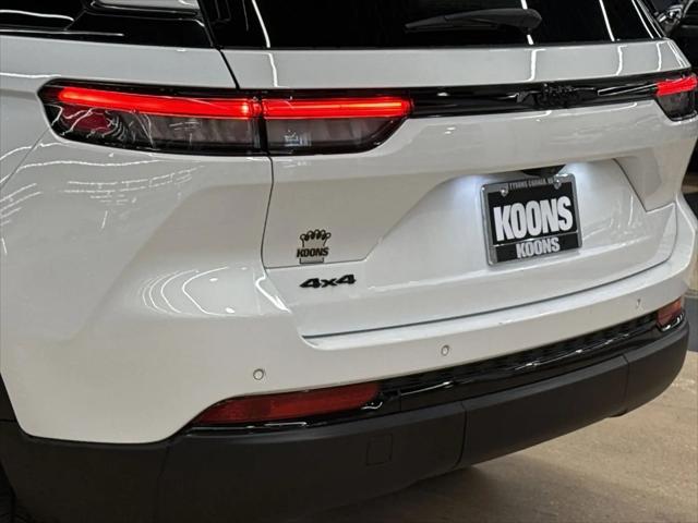 2025 Jeep Grand Cherokee Altitude 4x4