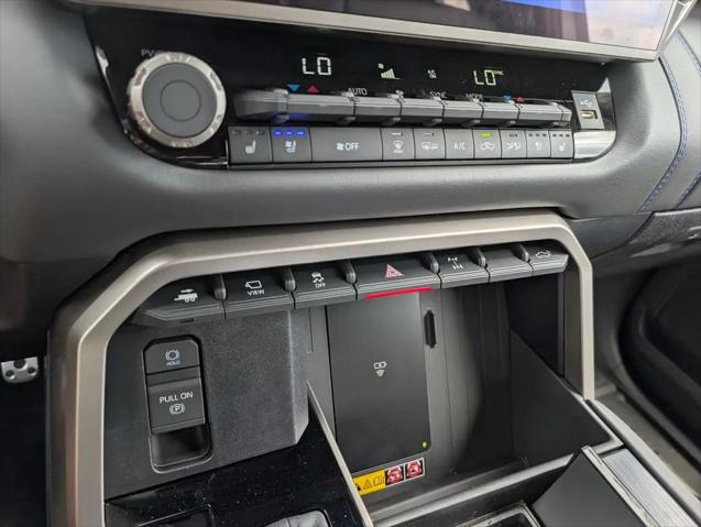 2026 Toyota Tundra Platinum CrewMax 5.5' Bed