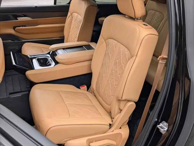 2025 Jeep Grand Wagoneer L Series III Obsidian 4x4