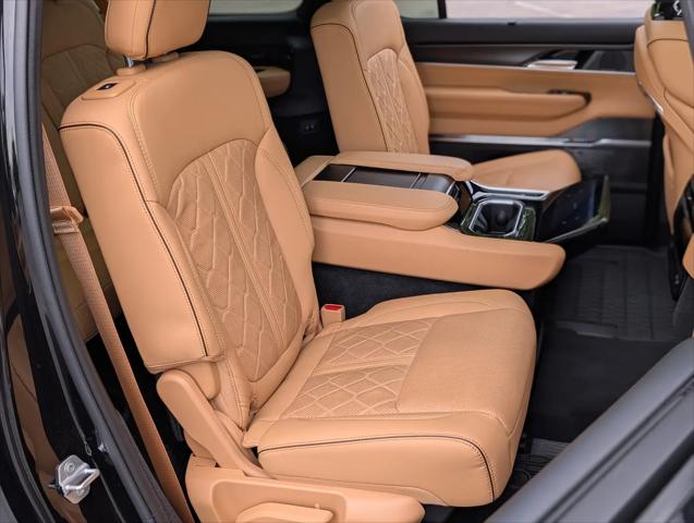 2025 Jeep Grand Wagoneer L Series III Obsidian 4x4