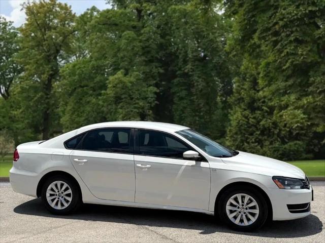 2015 Volkswagen Passat 1.8T Wolfsburg Edition