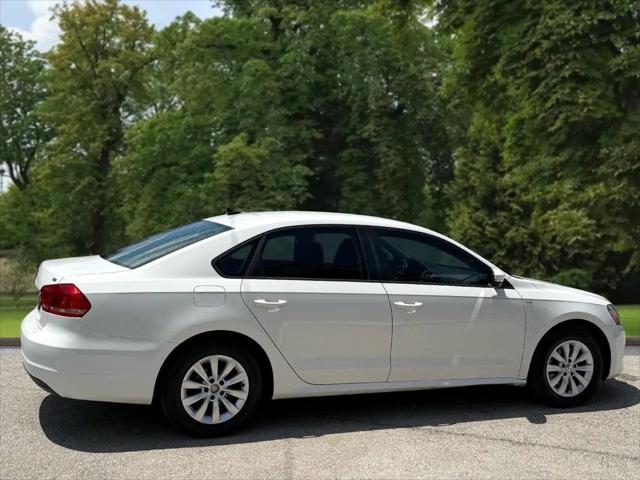 2015 Volkswagen Passat 1.8T Wolfsburg Edition
