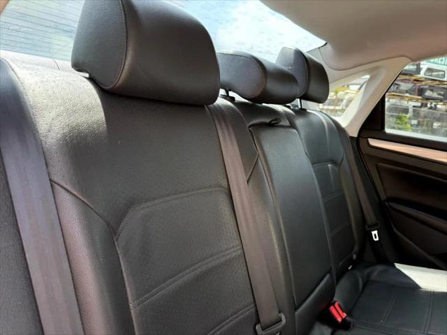 2015 Volkswagen Passat 1.8T Wolfsburg Edition