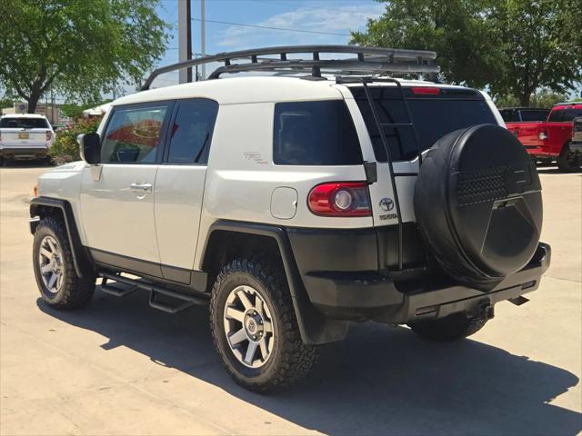 2014 Toyota FJ Cruiser Base