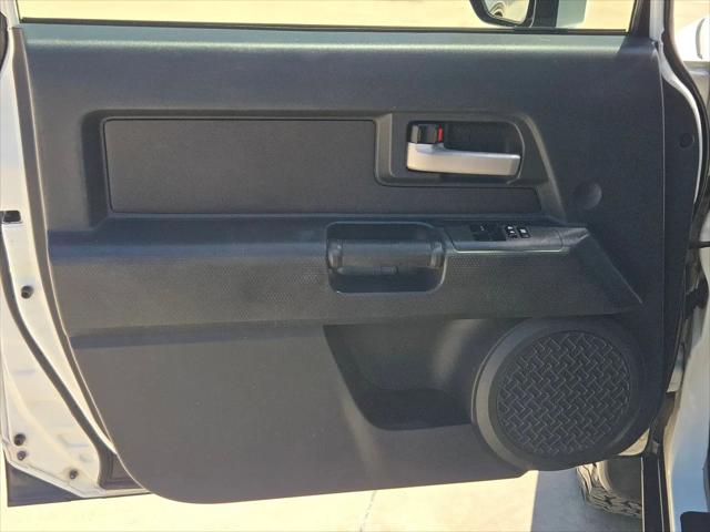 2014 Toyota FJ Cruiser Base