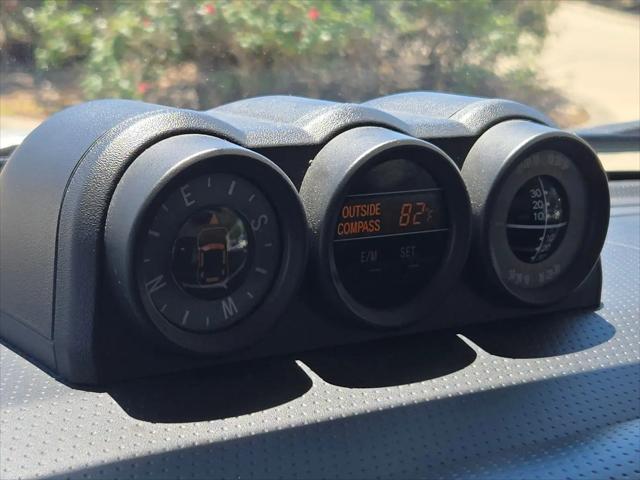 2014 Toyota FJ Cruiser Base