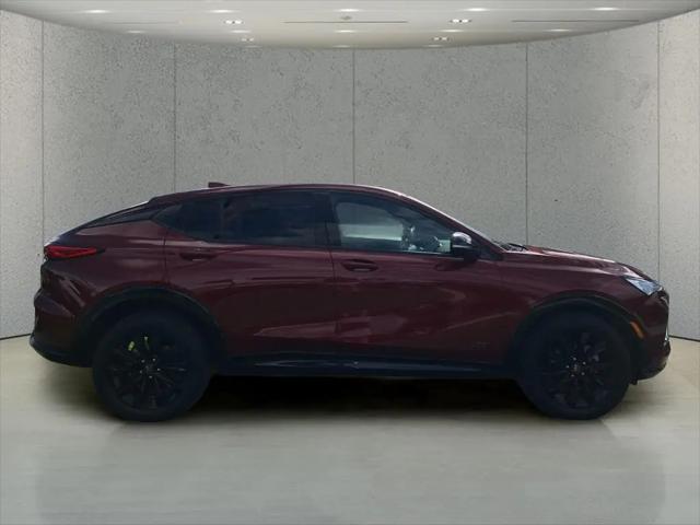 2025 Buick NV Sport Touring FWD