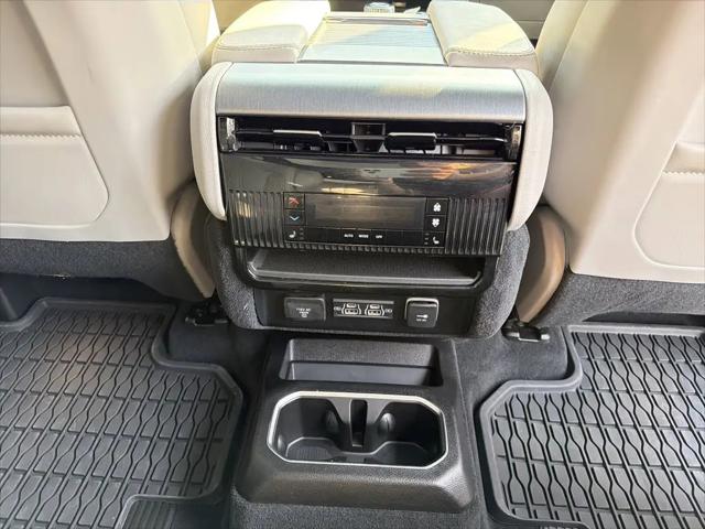 2025 Jeep Wagoneer Series II Overland 4x4