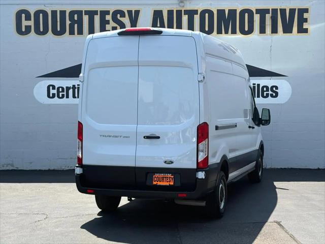 2023 Ford Transit Cargo Van T-250