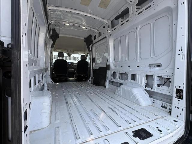 2023 Ford Transit Cargo Van T-250