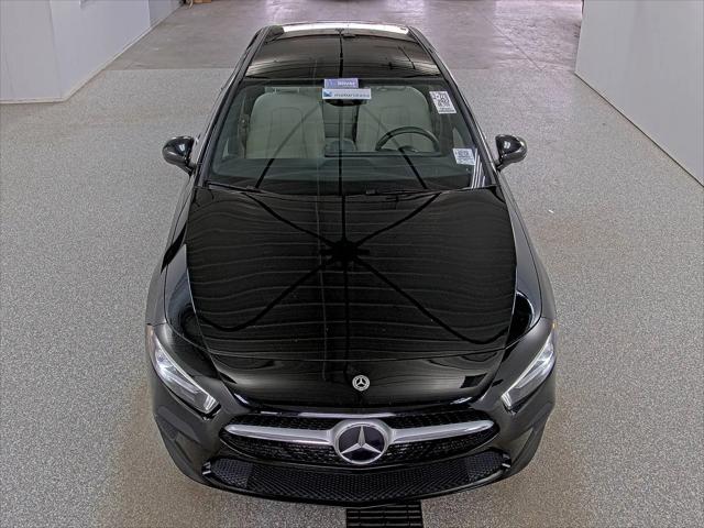 2022 Mercedes-Benz A 220 A 220