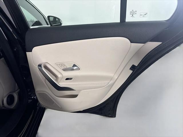 2022 Mercedes-Benz A 220 A 220