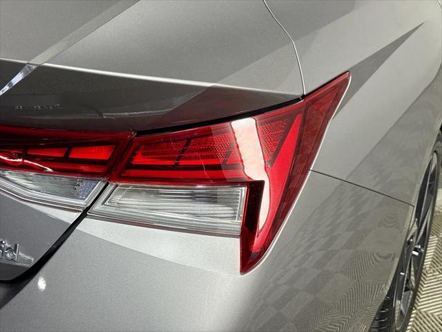 2023 Hyundai Elantra Hybrid Limited