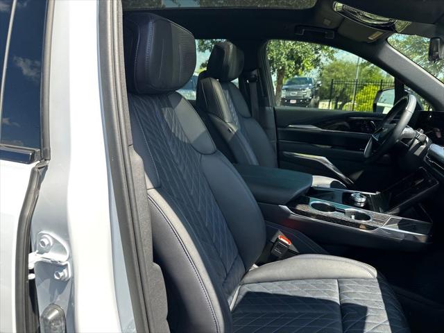 2026 Cadillac Escalade IQL Luxury AWD