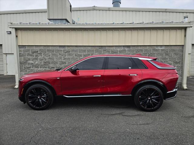 2025 Cadillac iQ Luxury 1 RWD