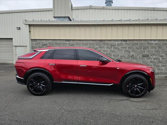 2025 Cadillac iQ Luxury 1 RWD