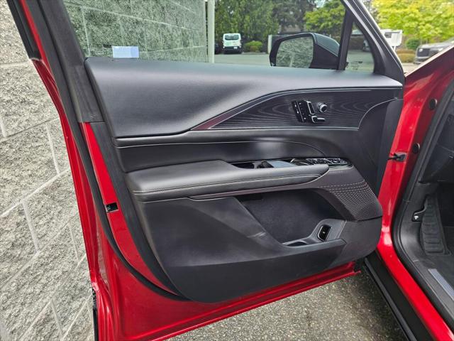 2025 Cadillac iQ Luxury 1 RWD