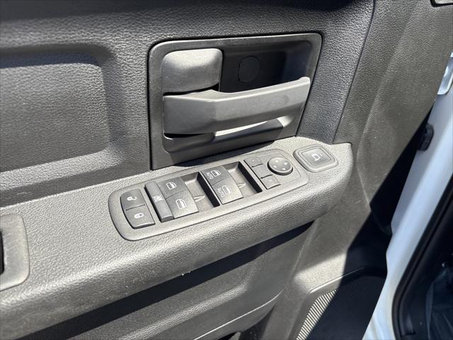 2024 Ram 3500 Tradesman Crew Cab 4x4 8' Box