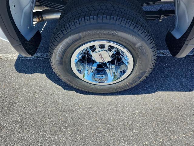 2026 GMC Sierra 3500HD Crew Cab, Long Bed, SLE Dual Rear Wheel, 4WD