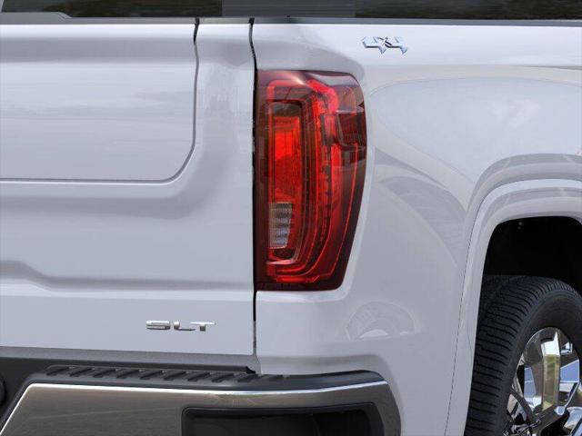 2026 GMC Sierra 1500 Crew Cab, Short Bed, SLT, 4WD